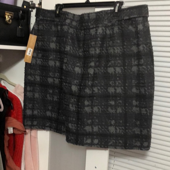 Tweed Plaid Button Up Skirt - Picture 4 of 5